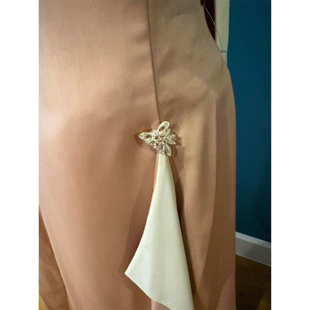 Niki by Niki Livas Evening Gown Womens M Strapless Long Pink Wrap Brooch - Picture 3 of 12